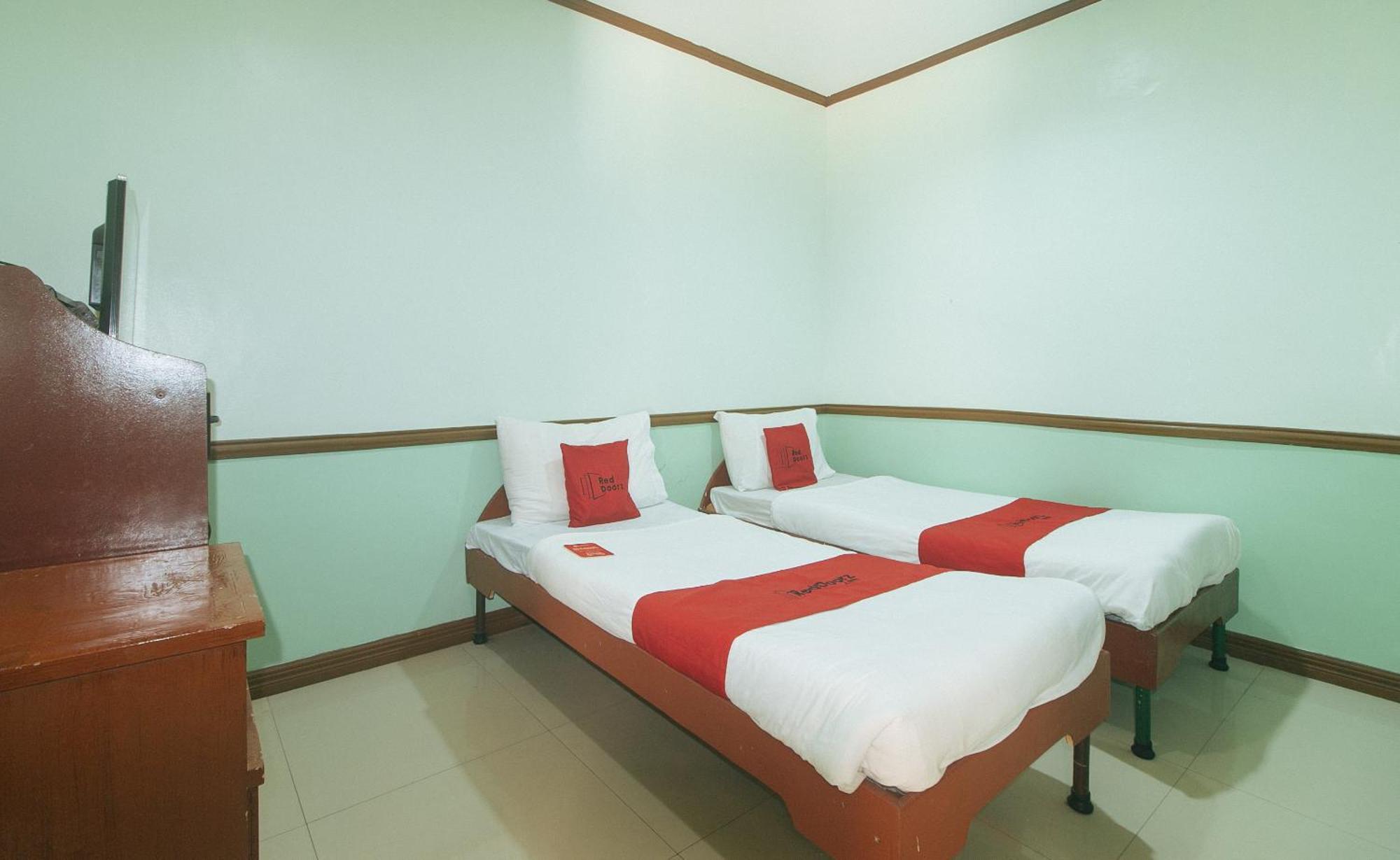 Reddoorz At Maanyag Pension House Mandaue Cebu Eksteriør bilde