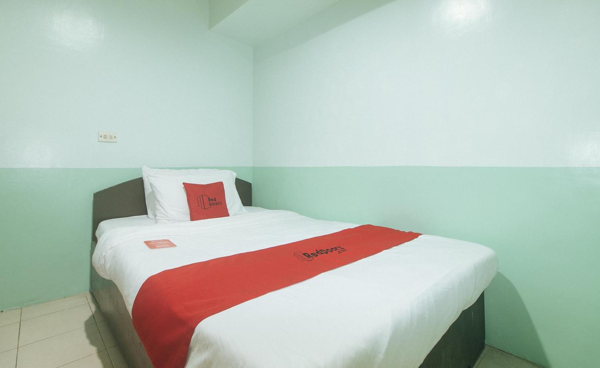 Reddoorz At Maanyag Pension House Mandaue Cebu Eksteriør bilde