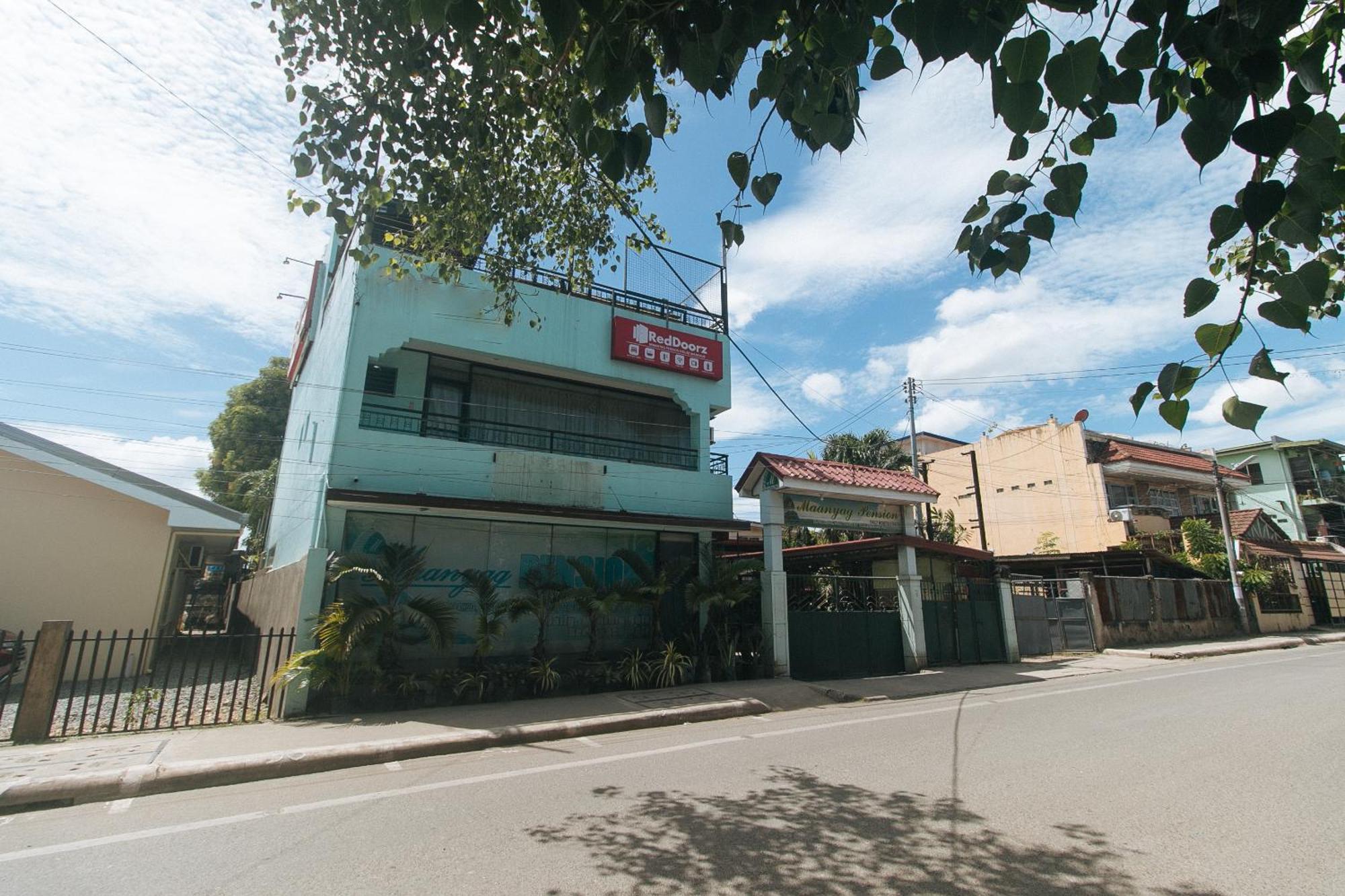 Reddoorz At Maanyag Pension House Mandaue Cebu Eksteriør bilde